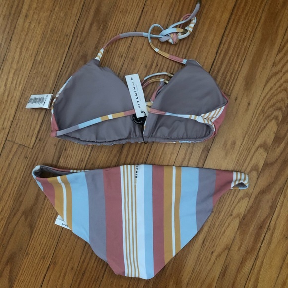 Vitamin A Giselle Bikini Set - Picture 4 of 4